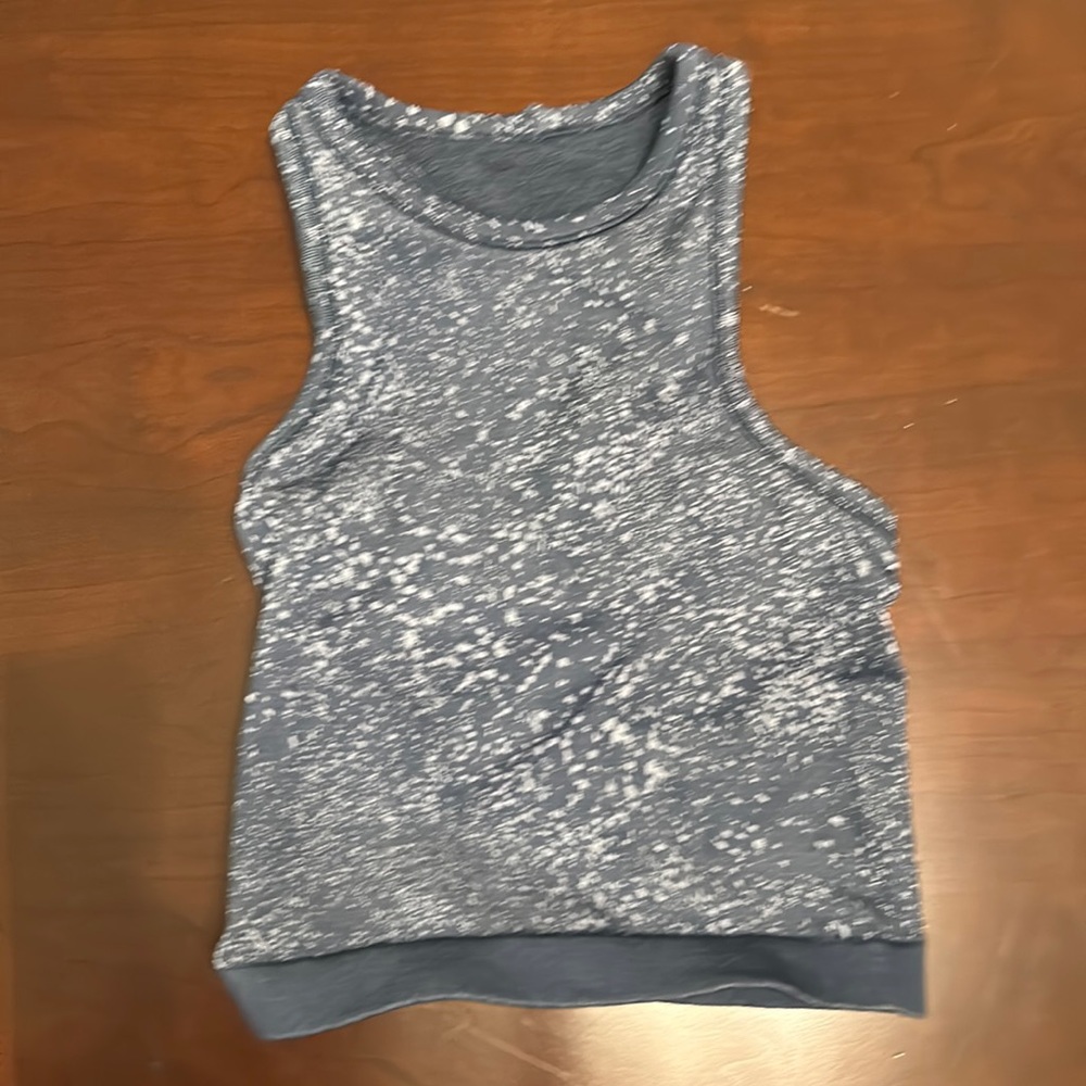 Lululemon top with built in bra